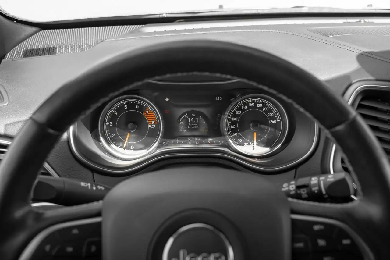 Jeep Cherokee снимка Jeep Cherokee
