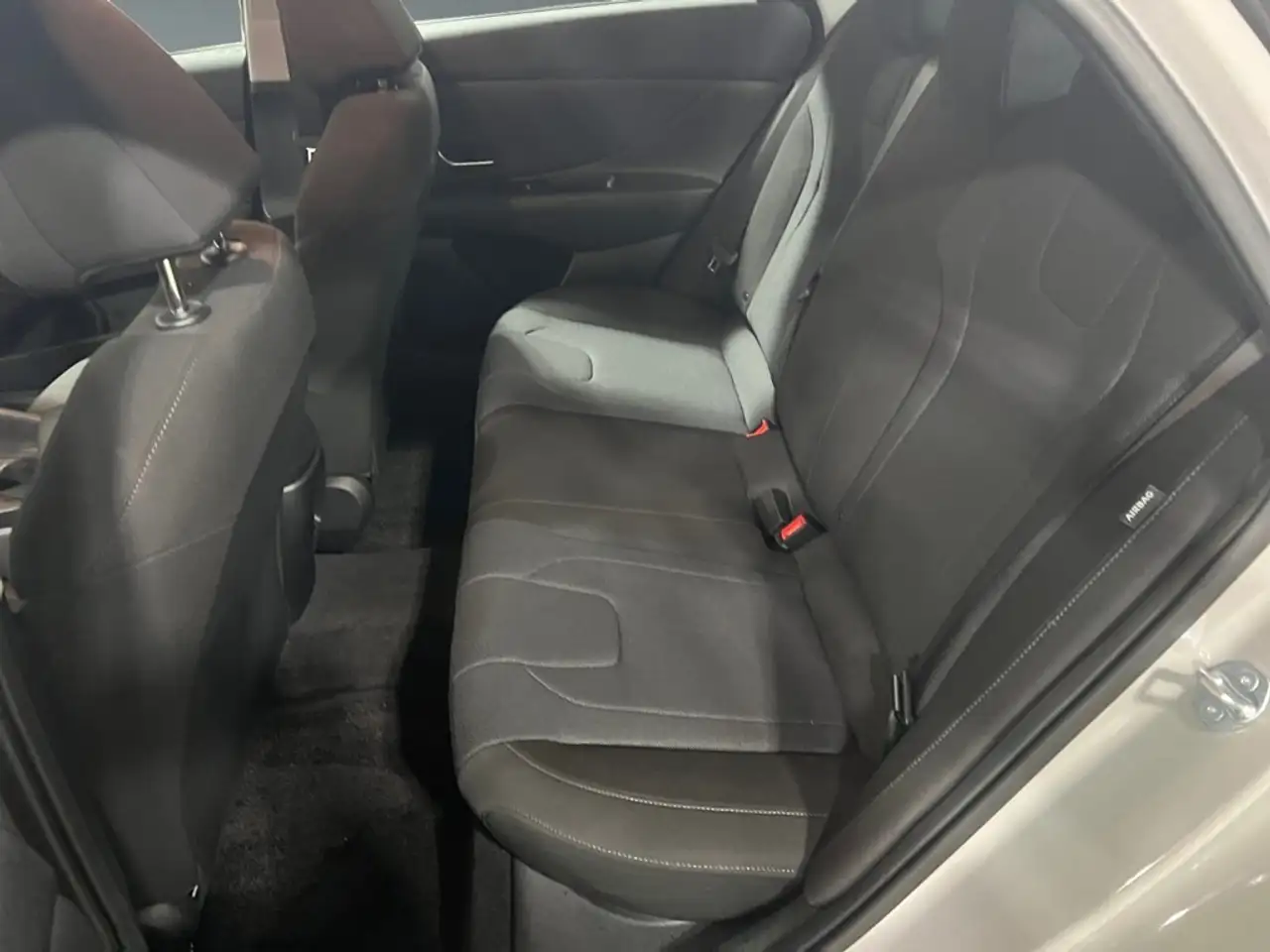 Hyundai ELANTRA снимка Hyundai ELANTRA