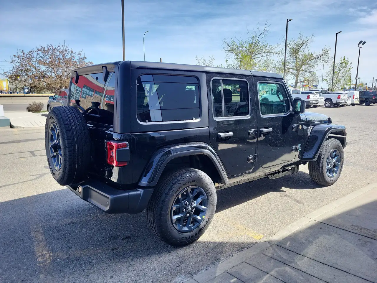 Jeep Wrangler снимка Jeep Wrangler