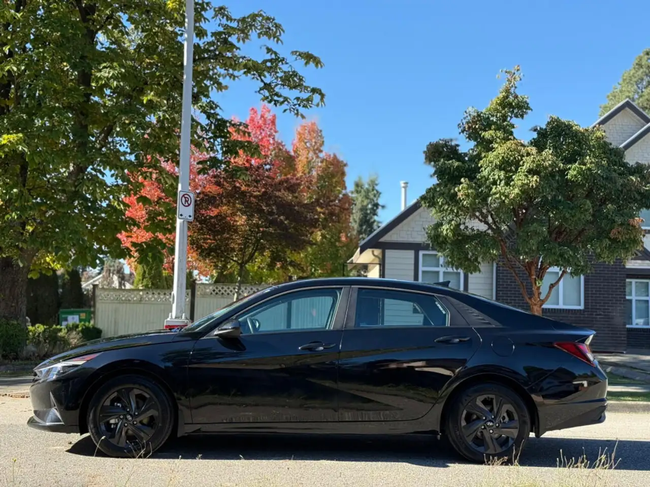 Hyundai ELANTRA снимка Hyundai ELANTRA