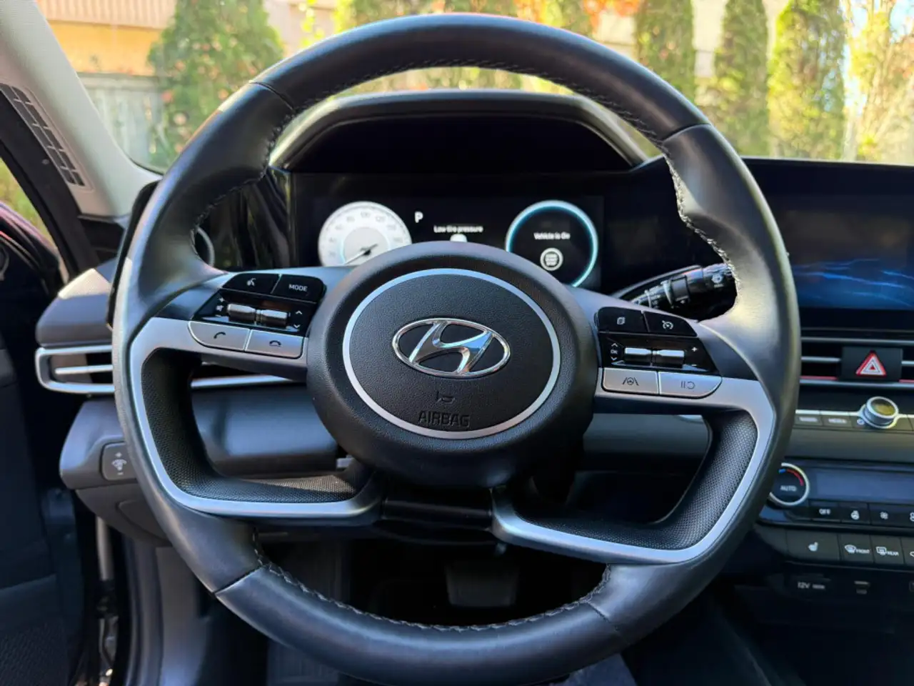 Hyundai ELANTRA снимка Hyundai ELANTRA