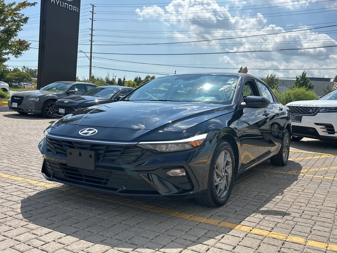 Hyundai ELANTRA снимка Hyundai ELANTRA