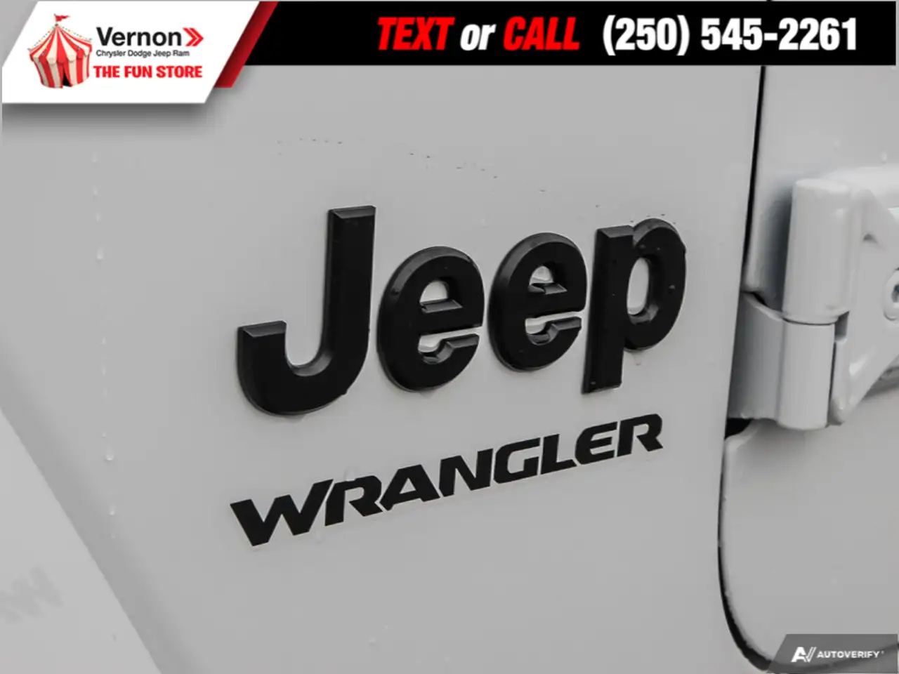 Jeep Wrangler photo Jeep Wrangler