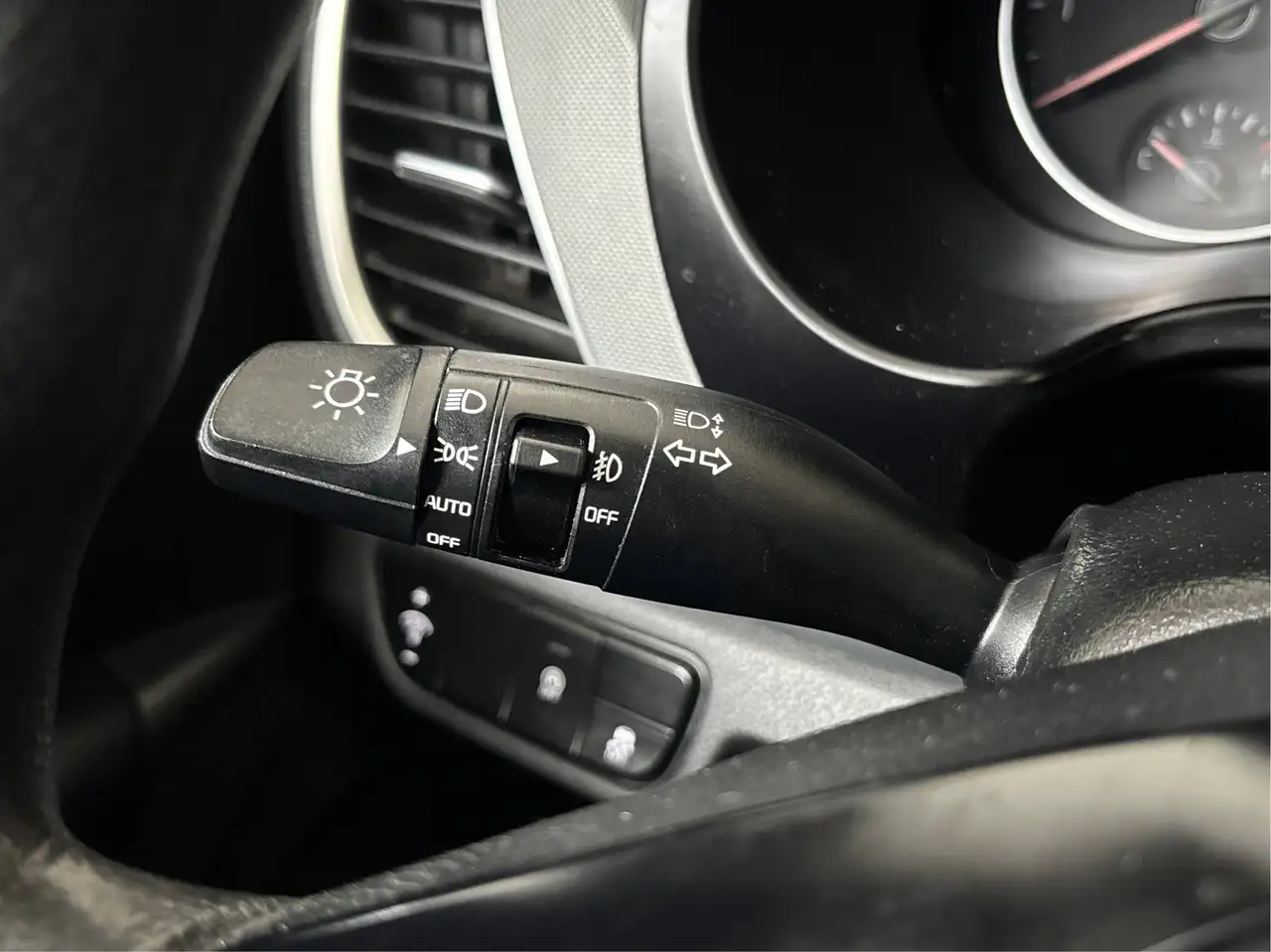 Kia Seltos снимка Kia Seltos