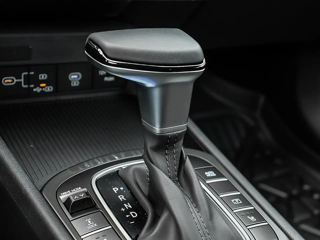 Hyundai KONA photo Hyundai KONA