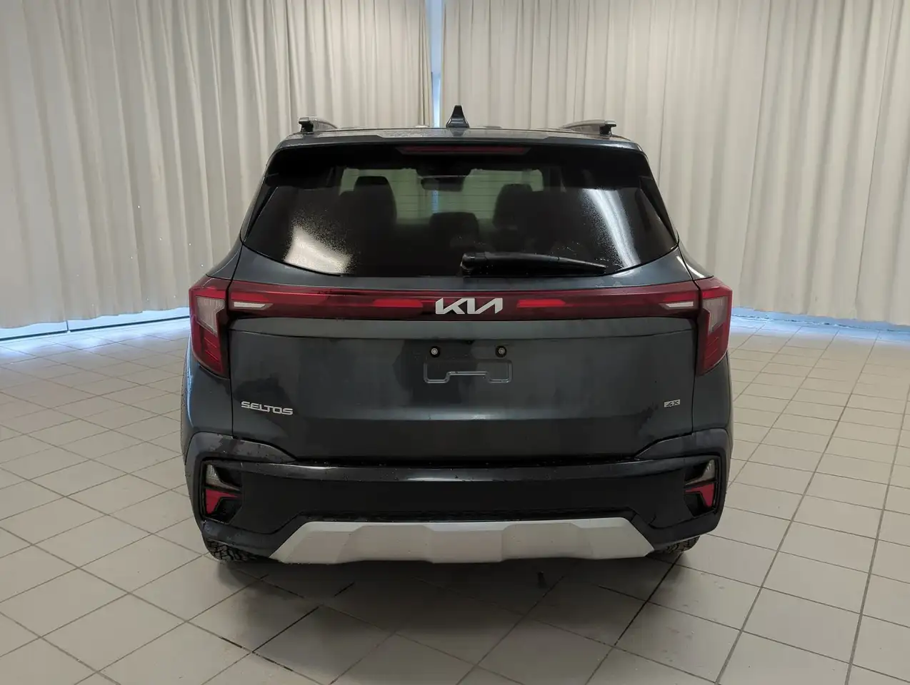 Kia Seltos снимка Kia Seltos