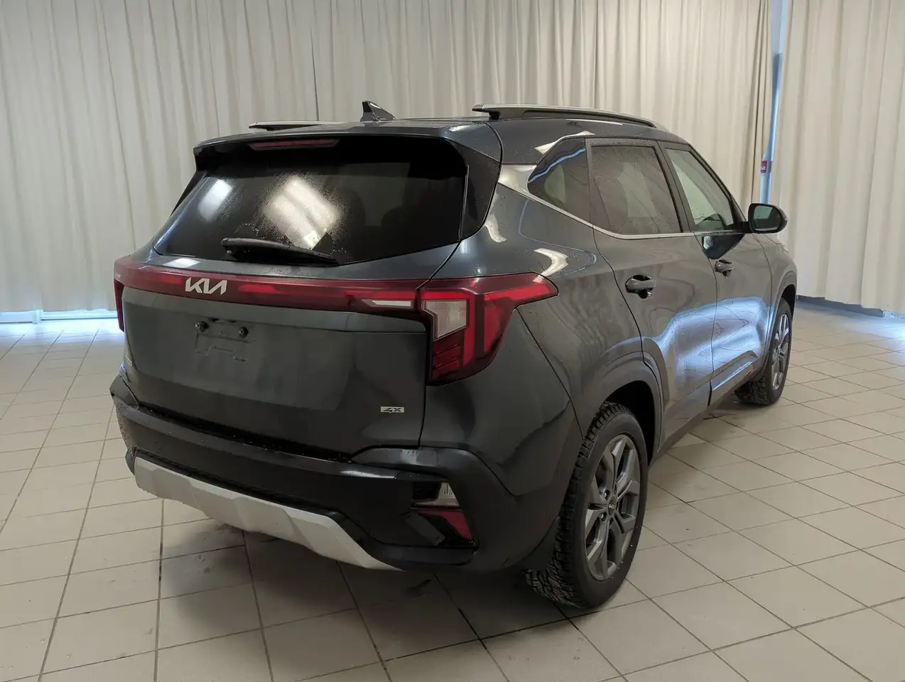 Kia Seltos снимка Kia Seltos