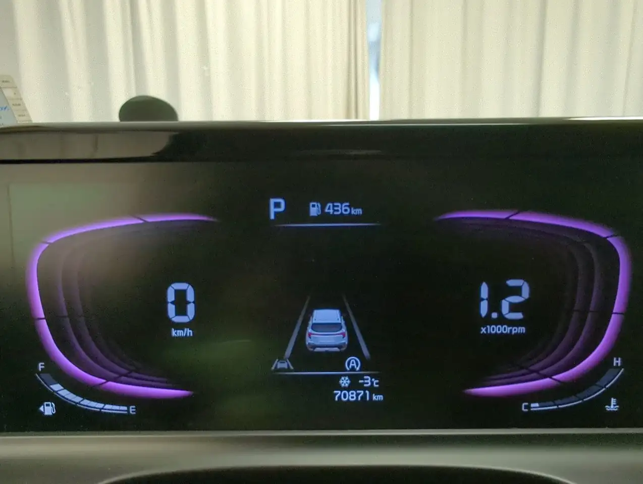 Kia Seltos снимка Kia Seltos