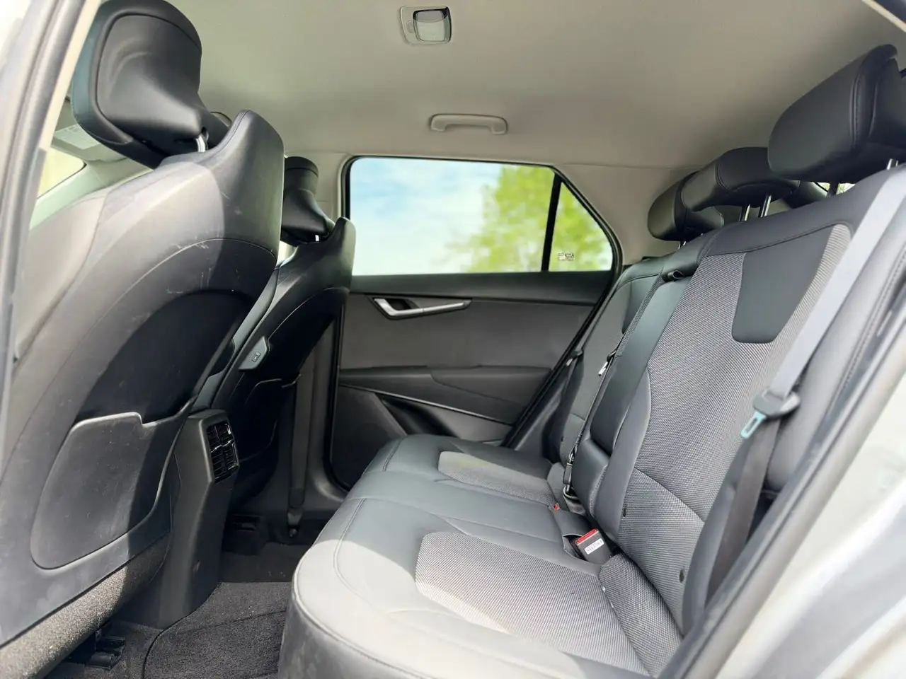 Kia Niro снимка Kia Niro
