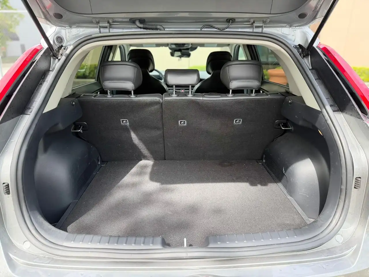 Kia Niro снимка Kia Niro