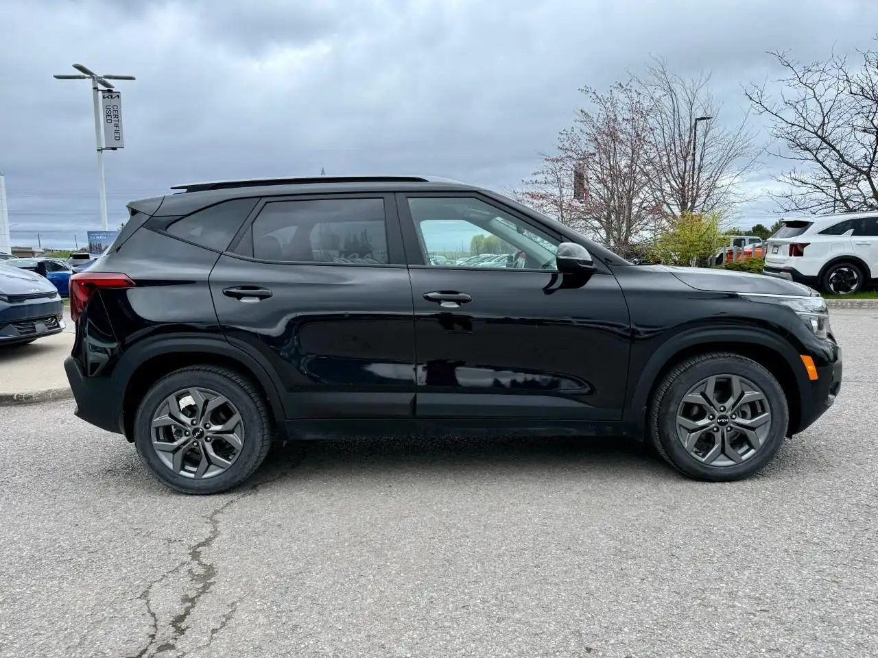 Kia Seltos photo Kia Seltos