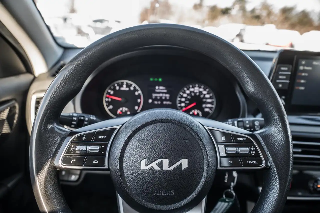 Kia Seltos снимка Kia Seltos