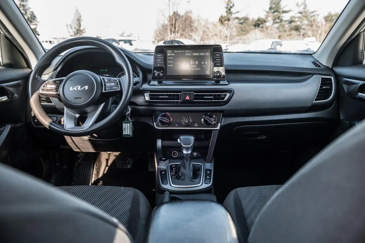 Kia Seltos снимка Kia Seltos