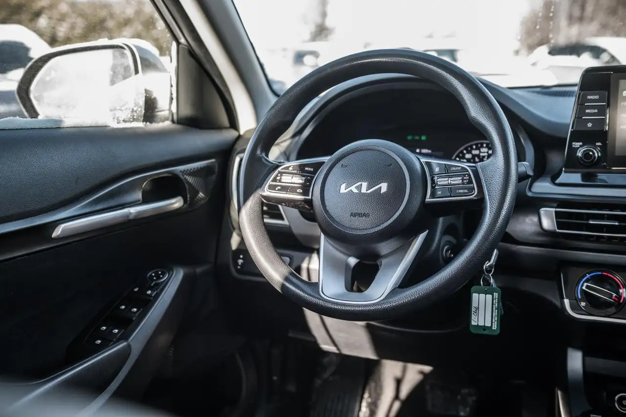 Kia Seltos снимка Kia Seltos