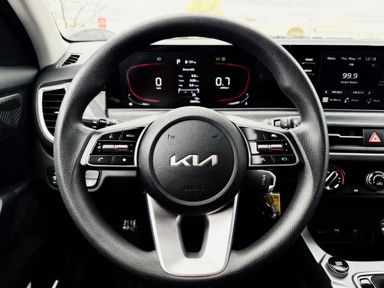 Kia Seltos photo Kia Seltos