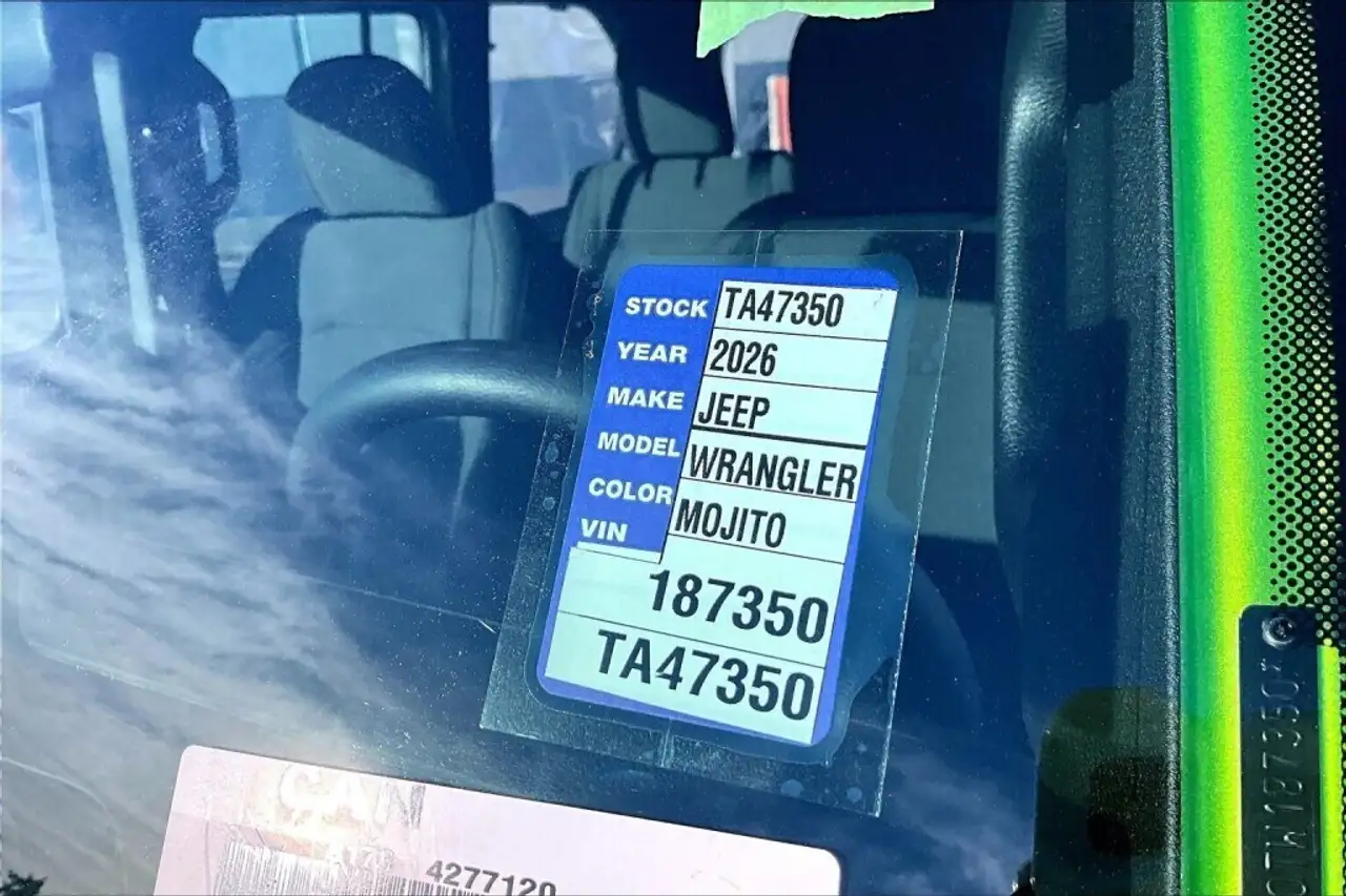 Jeep Wrangler снимка Jeep Wrangler