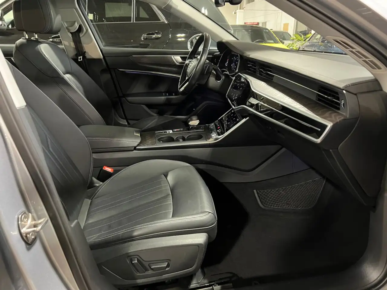 Audi A6 снимка Audi A6