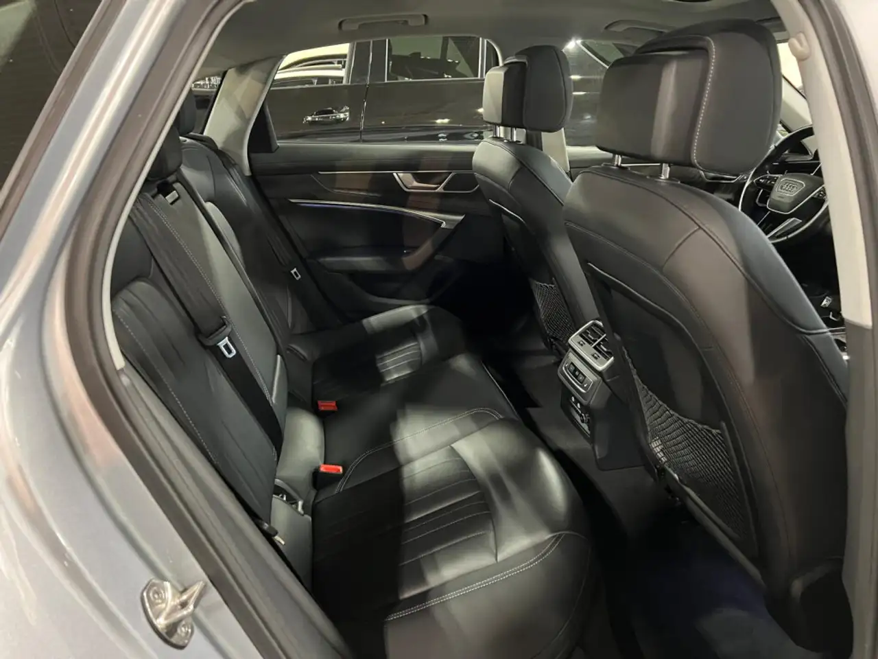 Audi A6 снимка Audi A6