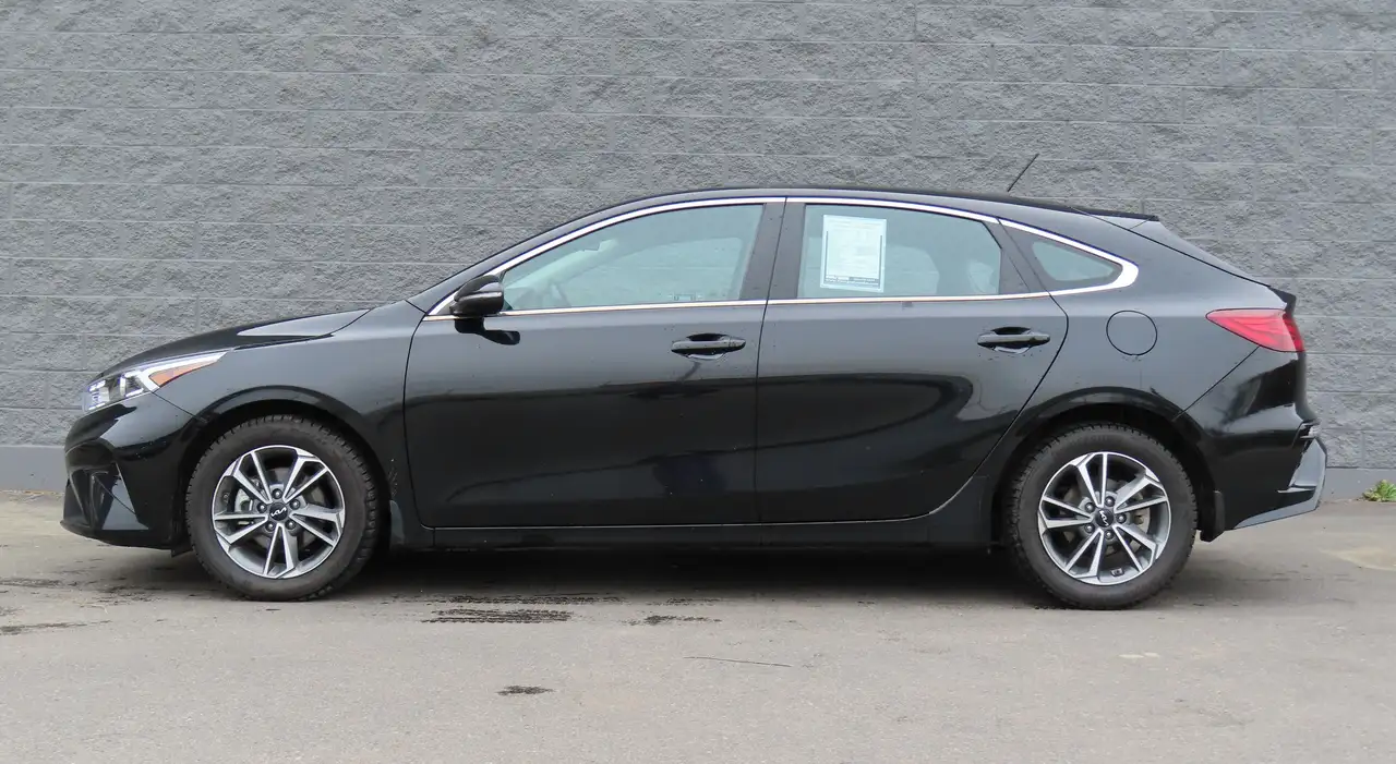 Kia Forte снимка Kia Forte