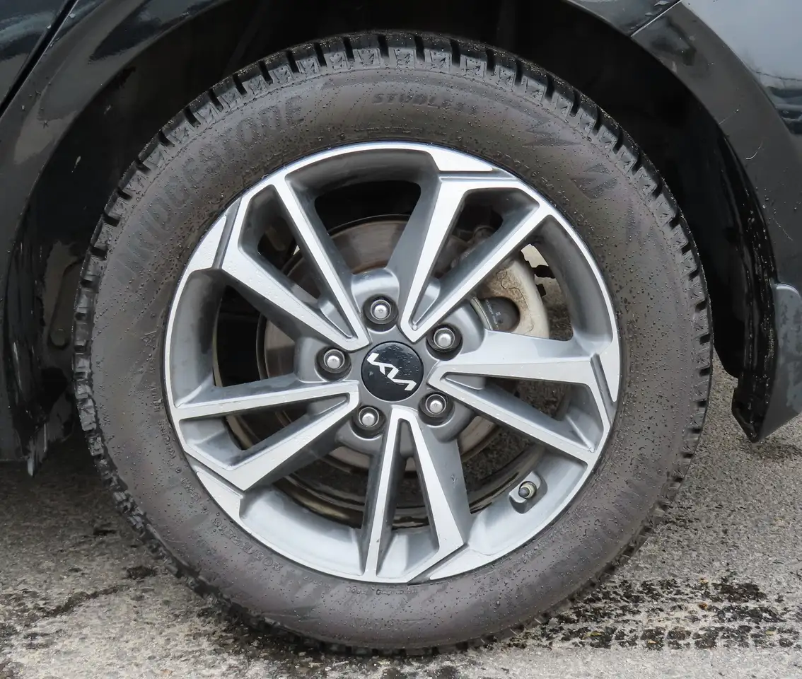 Kia Forte снимка Kia Forte