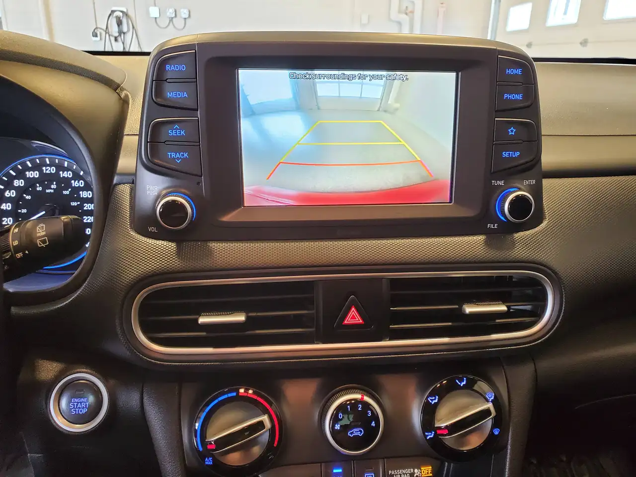 Hyundai KONA photo Hyundai KONA