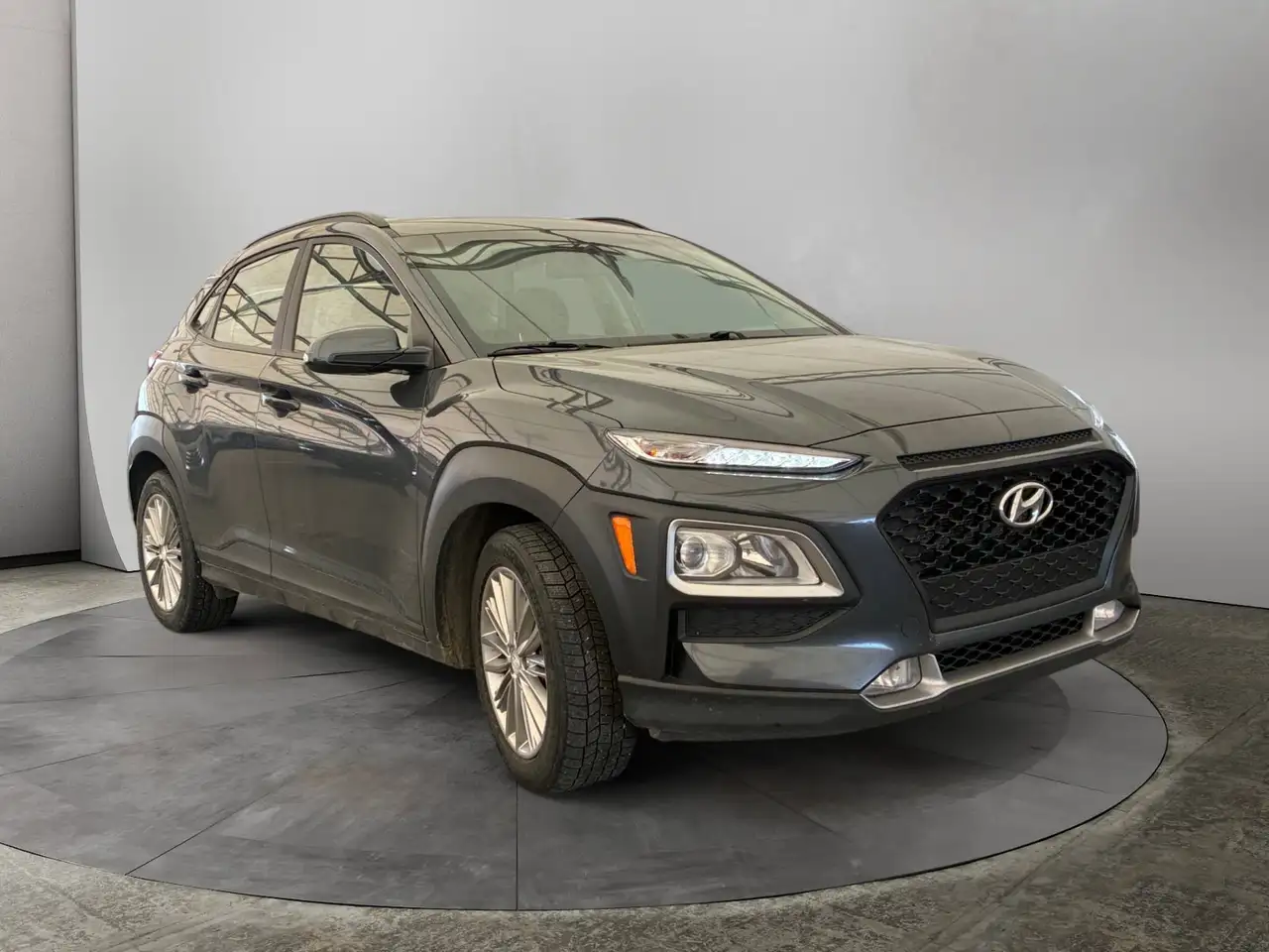 Hyundai KONA снимка Hyundai KONA