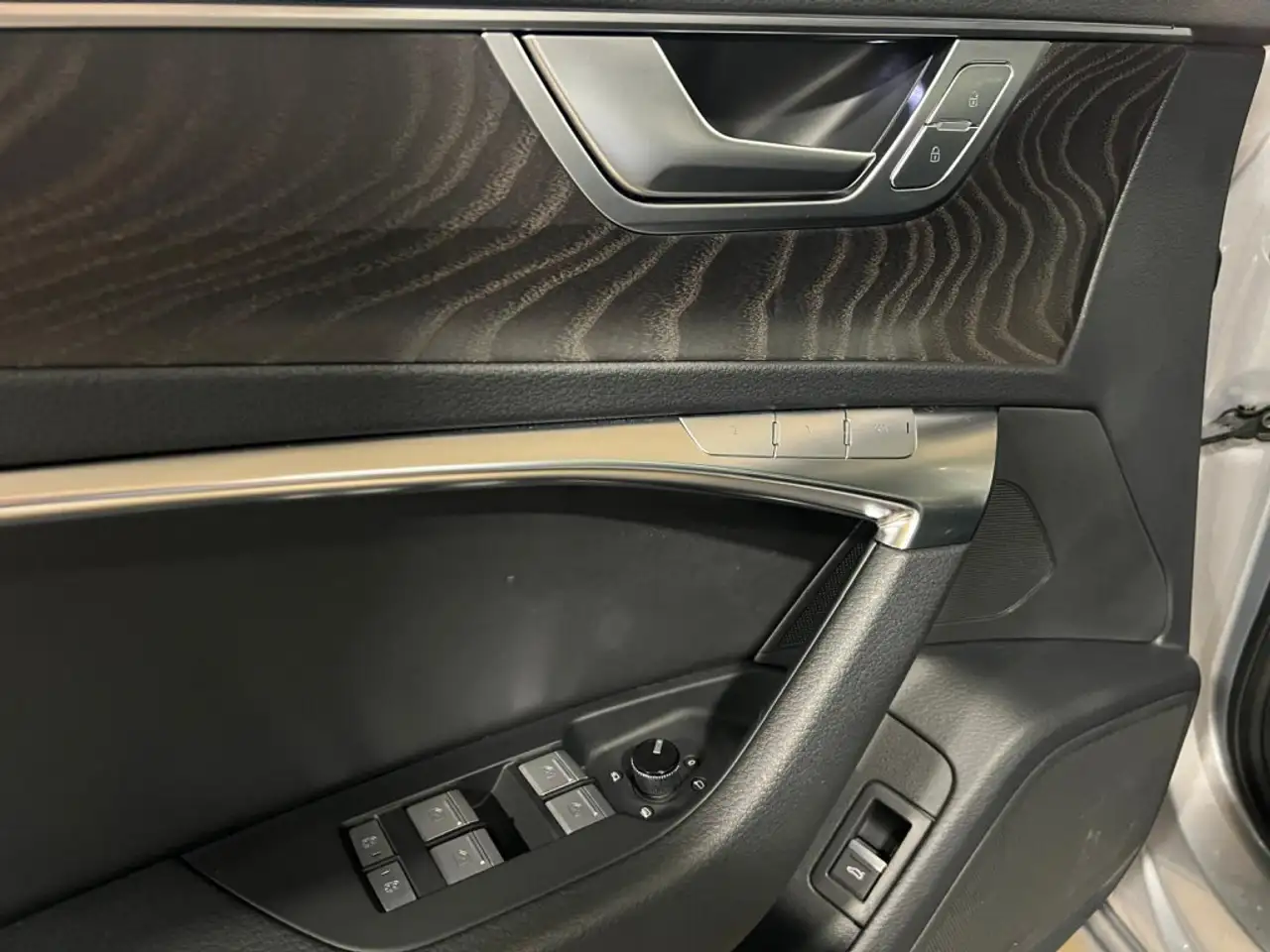 Audi A6 снимка Audi A6