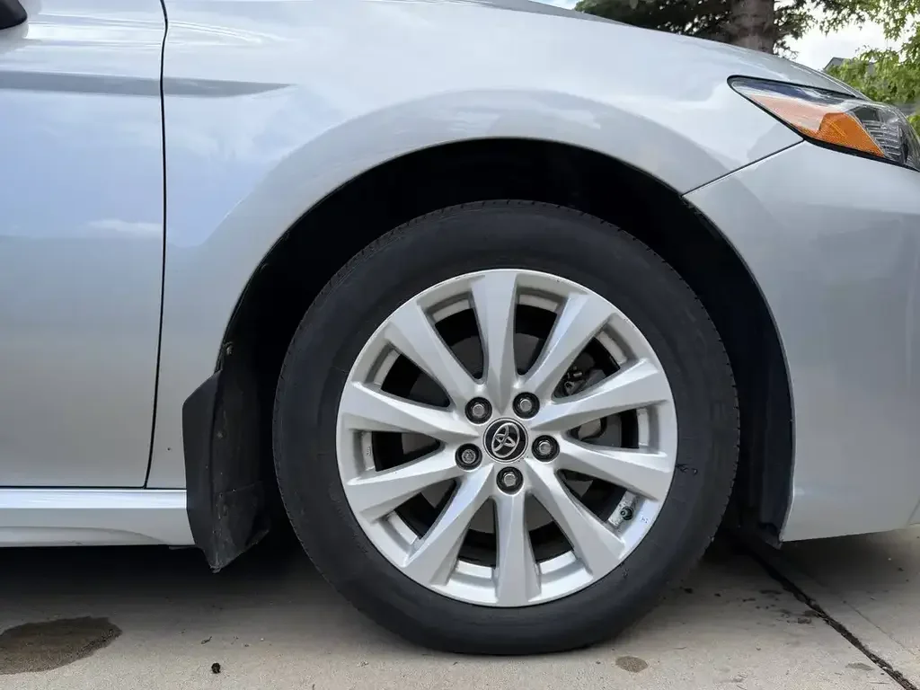 Toyota Camry снимка Toyota Camry