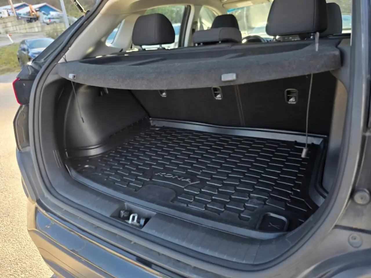 Hyundai KONA снимка Hyundai KONA