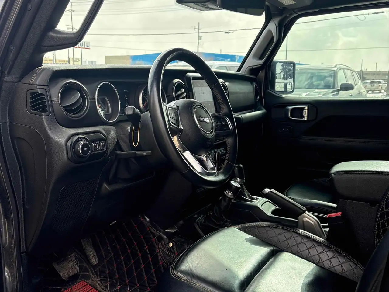Jeep Wrangler снимка Jeep Wrangler
