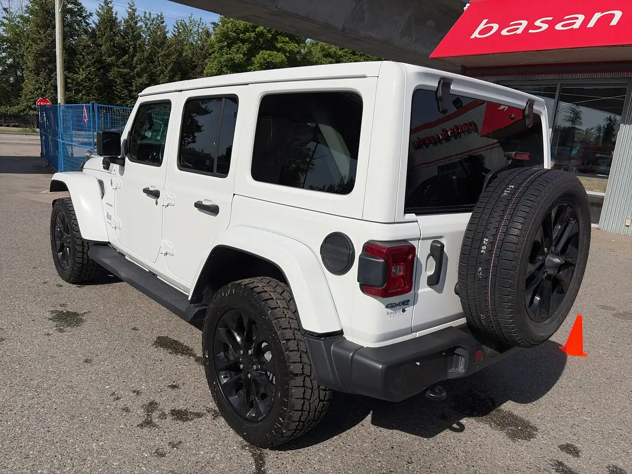 Jeep Wrangler снимка Jeep Wrangler