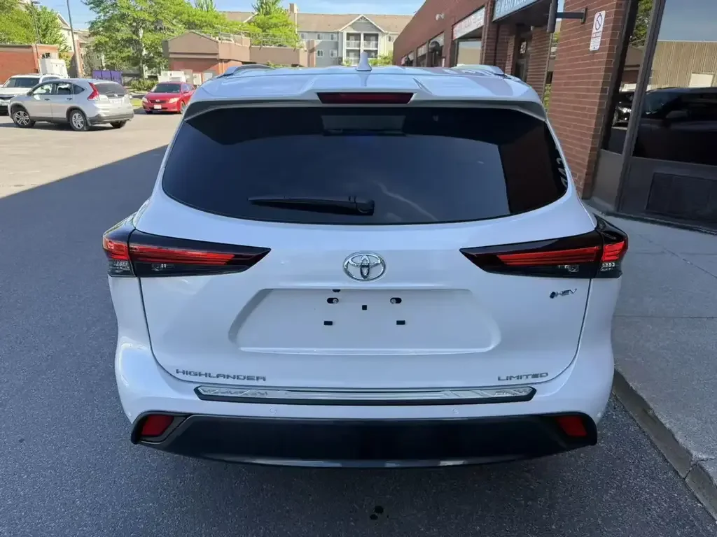 Toyota Highlander снимка Toyota Highlander