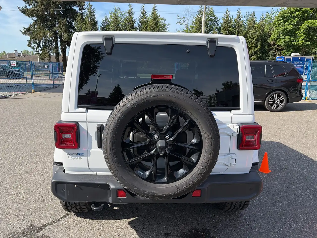 Jeep Wrangler снимка Jeep Wrangler