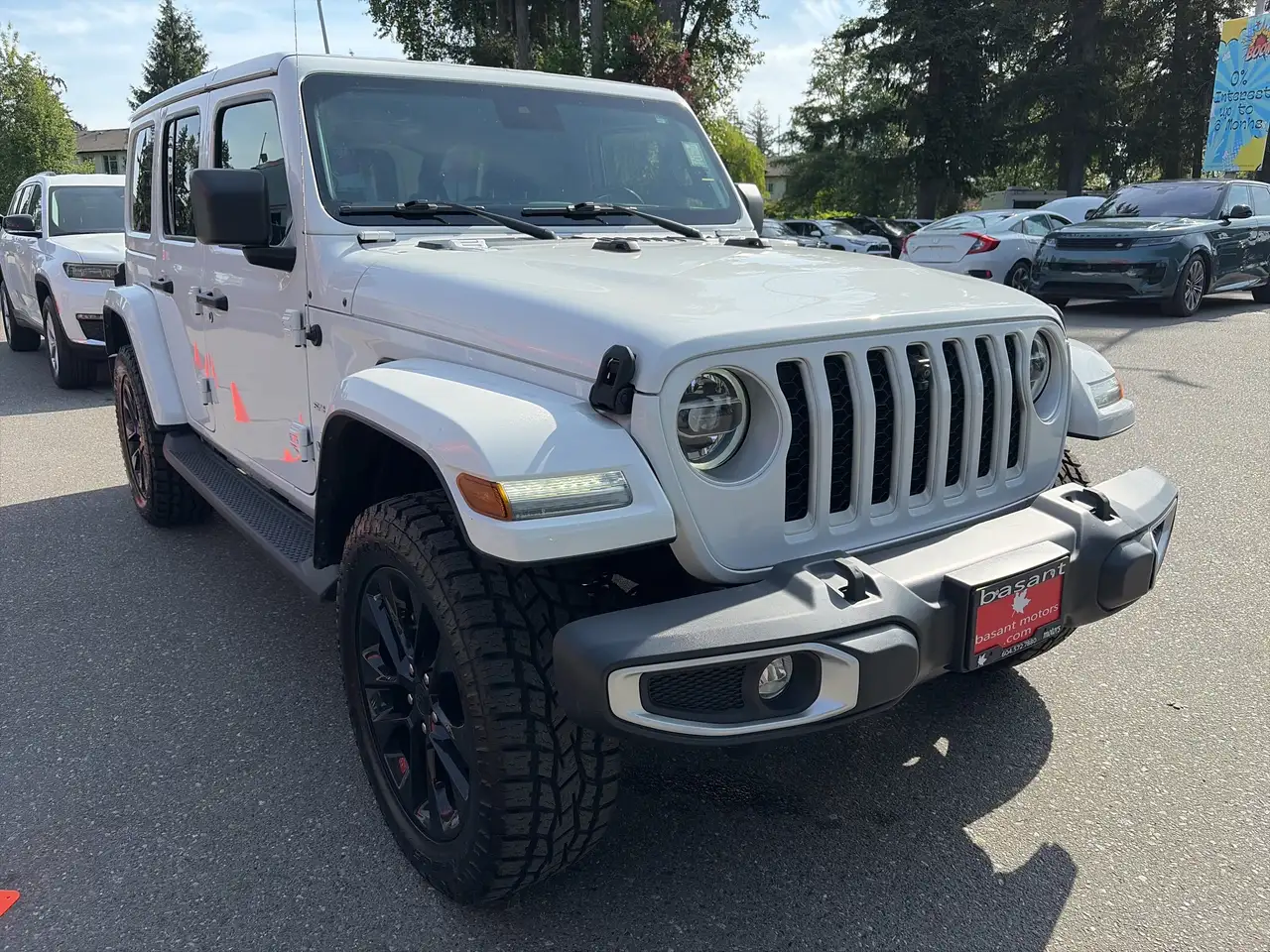 Jeep Wrangler снимка Jeep Wrangler