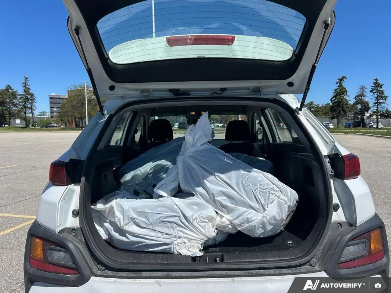 Hyundai KONA photo Hyundai KONA