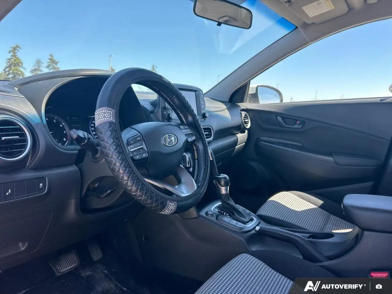 Hyundai KONA photo Hyundai KONA