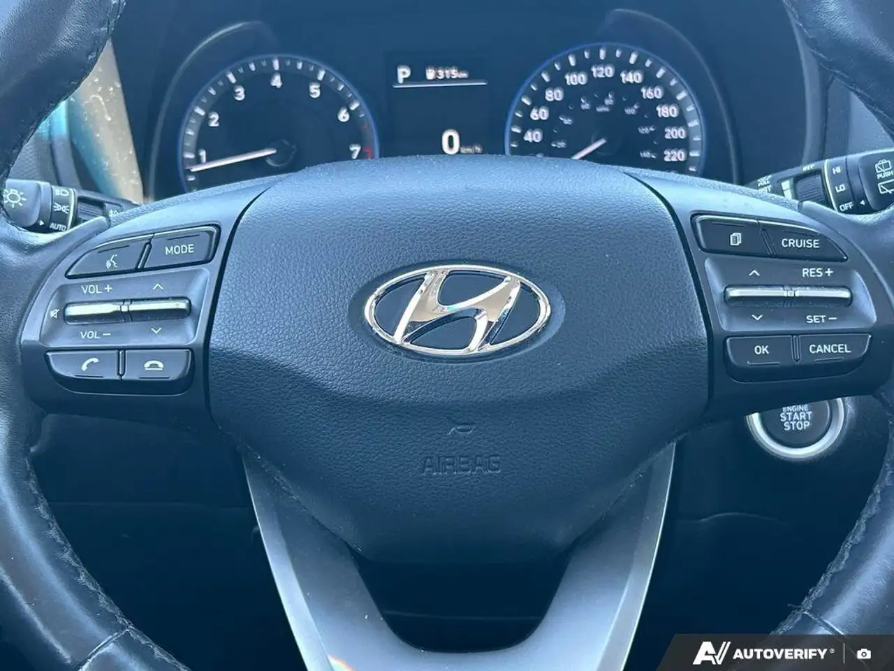 Hyundai KONA photo Hyundai KONA