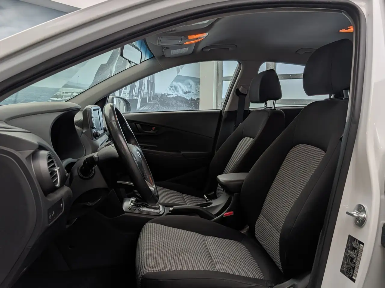 Hyundai KONA photo Hyundai KONA