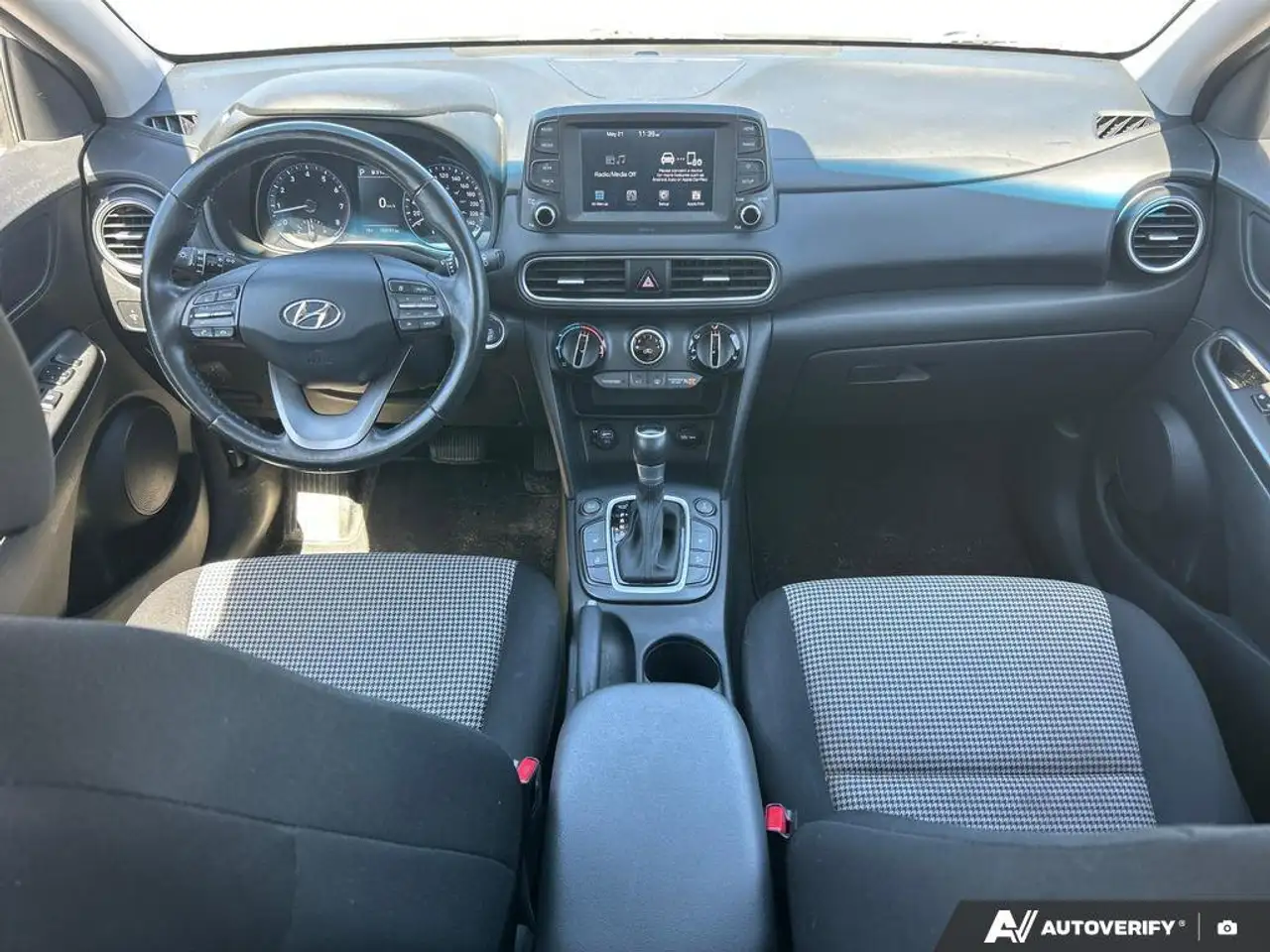 Hyundai KONA photo Hyundai KONA