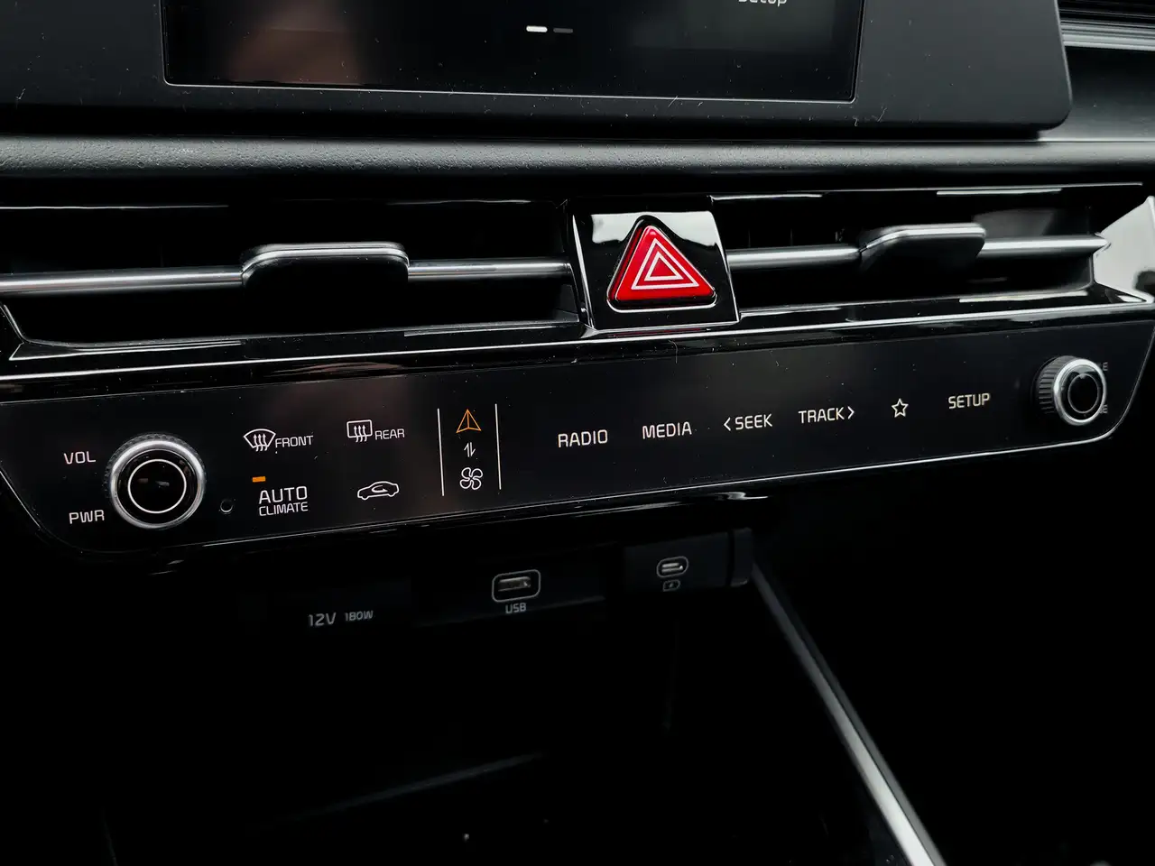 Kia Niro снимка Kia Niro