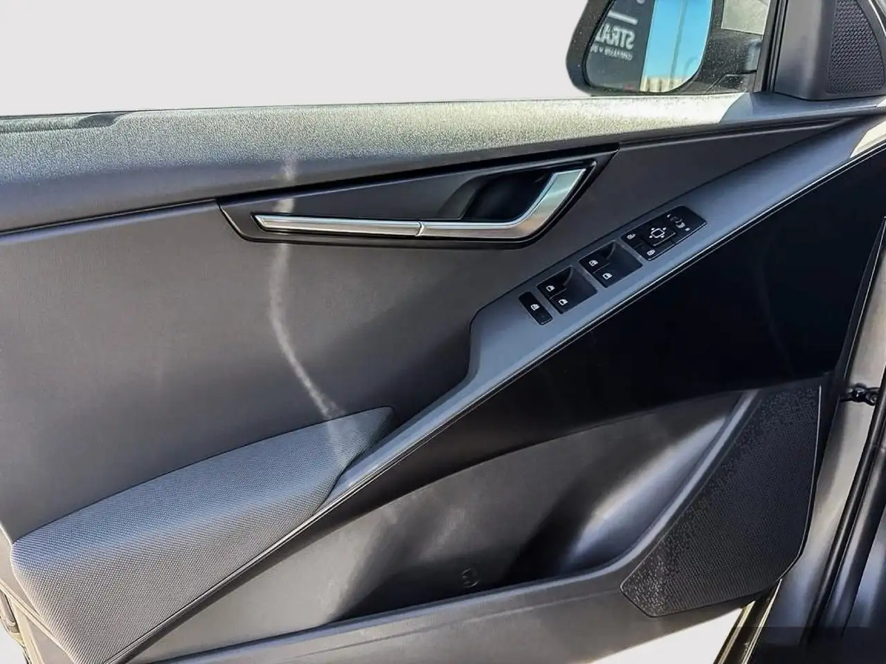 Kia Niro снимка Kia Niro
