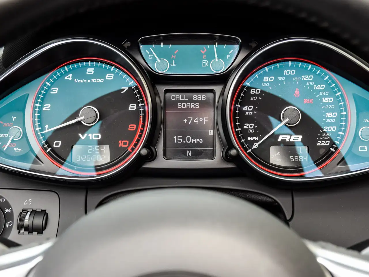 Audi R8 снимка Audi R8