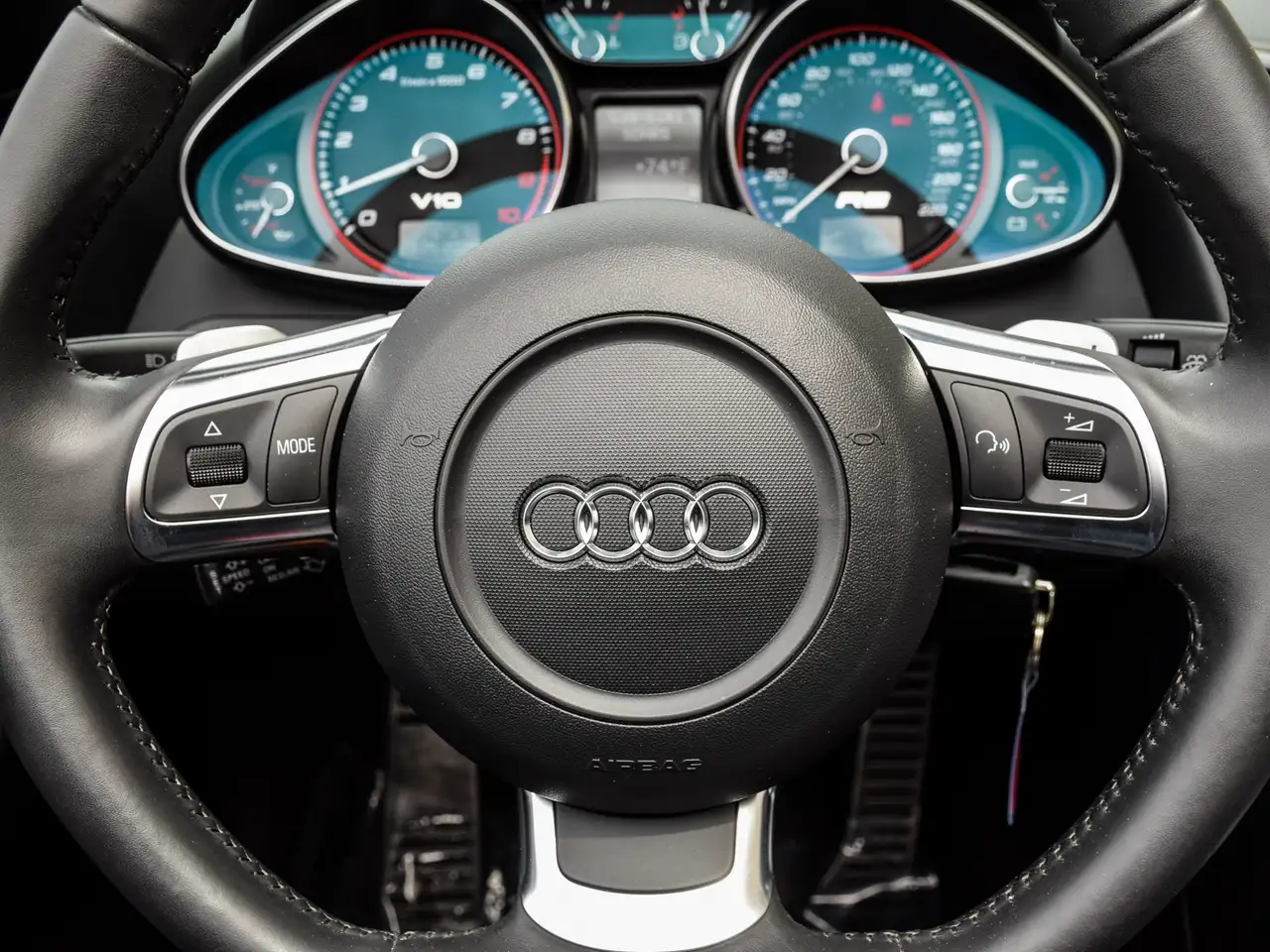 Audi R8 снимка Audi R8
