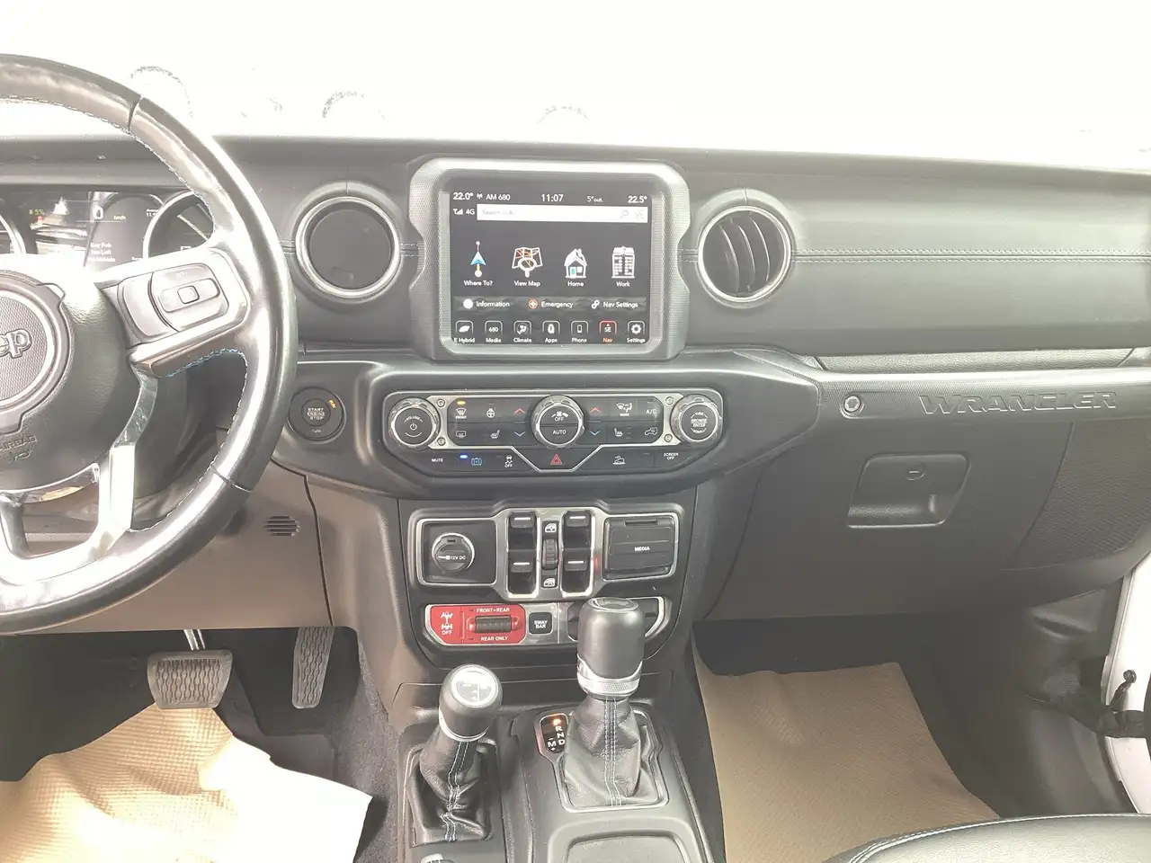 Jeep Wrangler снимка Jeep Wrangler