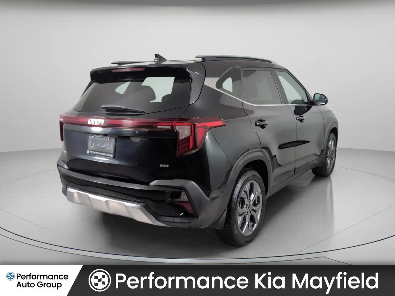 Kia Seltos photo Kia Seltos