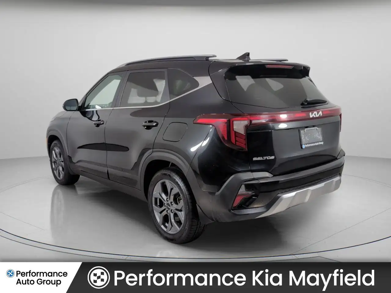 Kia Seltos photo Kia Seltos