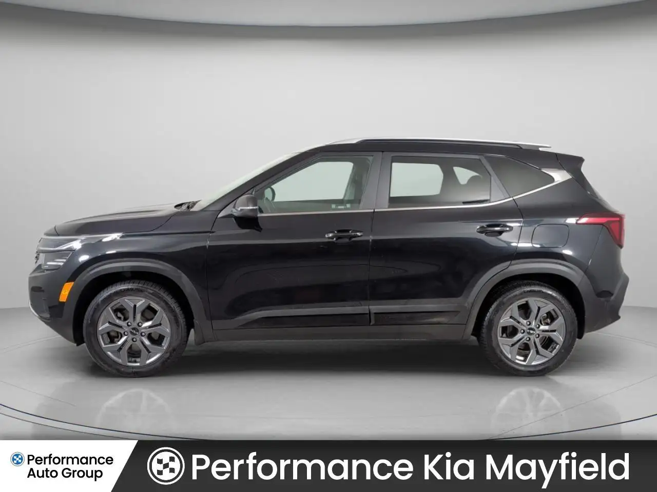 Kia Seltos photo Kia Seltos