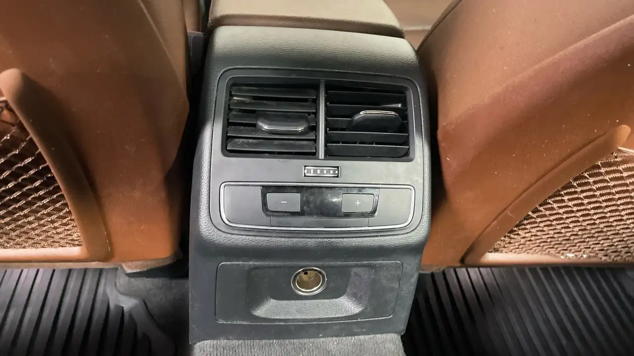 Audi A4 photo Audi A4