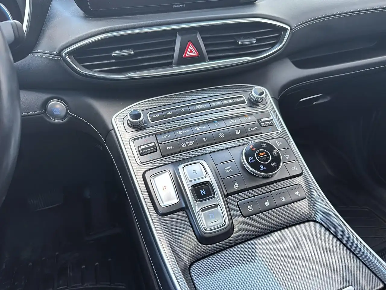 Hyundai SANTA FE снимка Hyundai SANTA FE