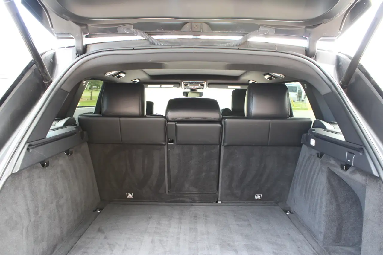 Land Rover Range Rover Sport снимка Land Rover Range Rover Sport
